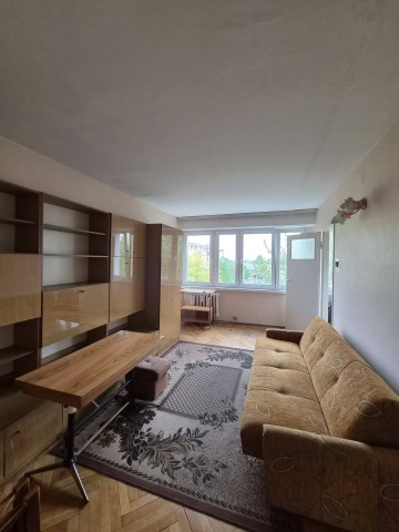 Konin, ul. 11 Listopada. &ndash; 42,16 m2 &ndash; 2 pok. &ndash; 3 piętro