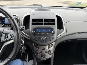Chevrolet Aveo 1.6 BENZYNA Klimatyzacja Tempomat Czujniki