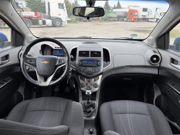 Chevrolet Aveo 1.6 BENZYNA Klimatyzacja Tempomat Czujniki