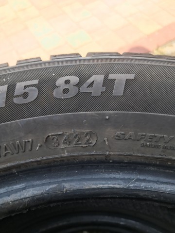 Opony zimowe 185/60/15