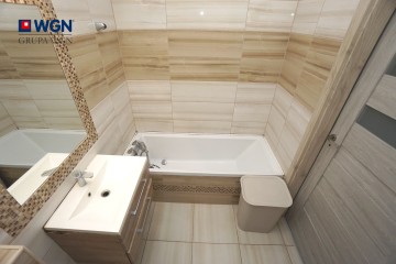 Os. Diamentowe - Berylowa - pierwsze piętro - 56 m2.