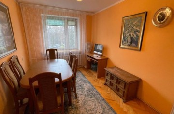 Sprzedam 4 pokojowe mieszkanie, 1 piętro, taras, garaż -ul. ...