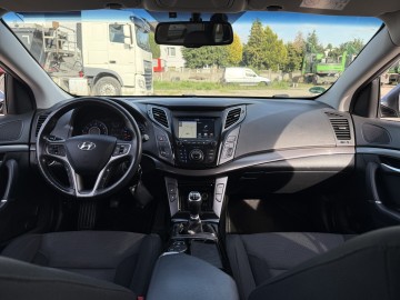Hyundai i40 1.6 BENZYNA Klimatronik Nawigacja Kamera Ledy
