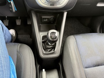 Hyundai ix20 1.4 BENZYNA Klimatyzacja Czujniki Cofania HAK