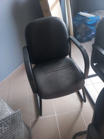 Sprzedam krzesełka biurowe