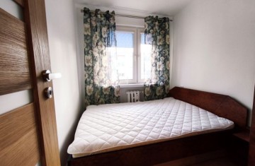 Do wynajęcia 2 pok. mieszkanie z balkonem, umeblowane i wypo ...