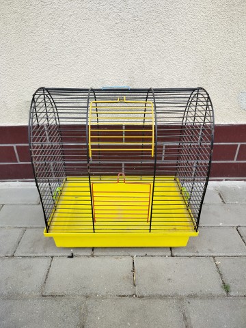 Sprzedam transporter i klatkę do papug, domek lęgowy i kuwet