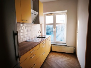 Wynajmę 3-pok. mieszkanie z balkonem, 1 piętro- Słupca