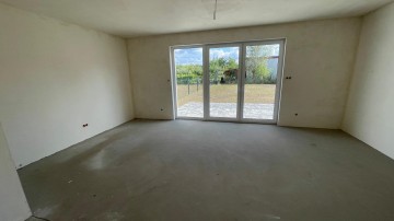 Na sprzedaż-4 pokoje-pow. 126m2-działka 475m2-pompa ciepła