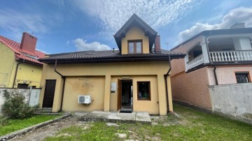 Sprzedam dom-pow. 160m2-działka 700m2-Rynek Kramska