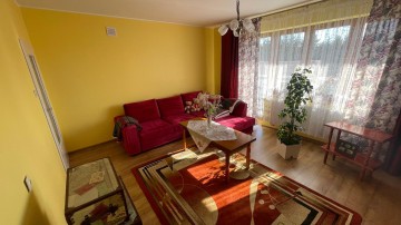 Sprzedam dom piętrowy -po remoncie-5 pokoi -działka 700m2