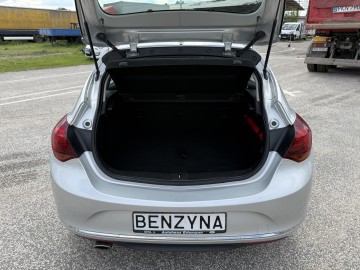 Opel Astra 1.4 BENZYNA Klimatronik Tempomat Ledy Bluetooth