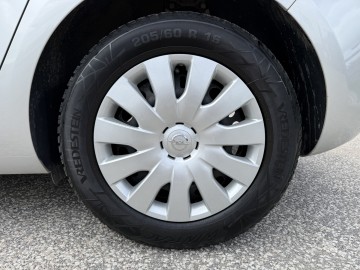 Opel Astra 1.4 BENZYNA Klimatronik Tempomat Ledy Bluetooth