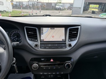 Hyundai Tucson 1.6BENZYNA Klimatyzacja Nawigacja Ledy Kamera