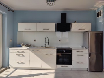 3 pokojowe mieszkanie z balkonem, 1 piętro-Villa Stary Konin
