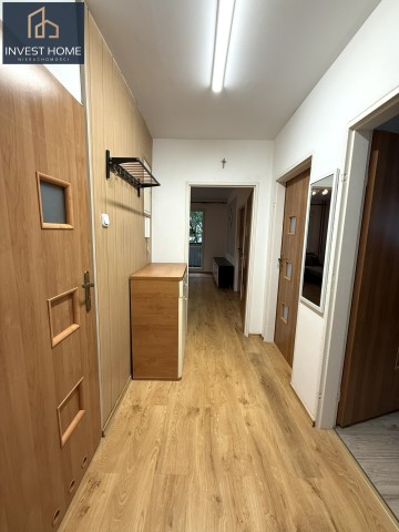 Sprzedam 3 pokoje, balkon, 1 piętro - ul.Wieniawskiego,Konin