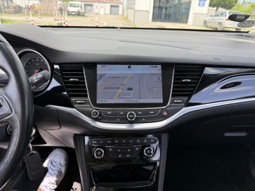 Opel Astra 1.4 BENZYNA Klimatronik Nawigacja Kamera Ledy