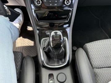 Opel Astra 1.4 BENZYNA Klimatronik Nawigacja Kamera Ledy