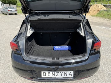 Opel Astra 1.4 BENZYNA Klimatronik Nawigacja Kamera Ledy