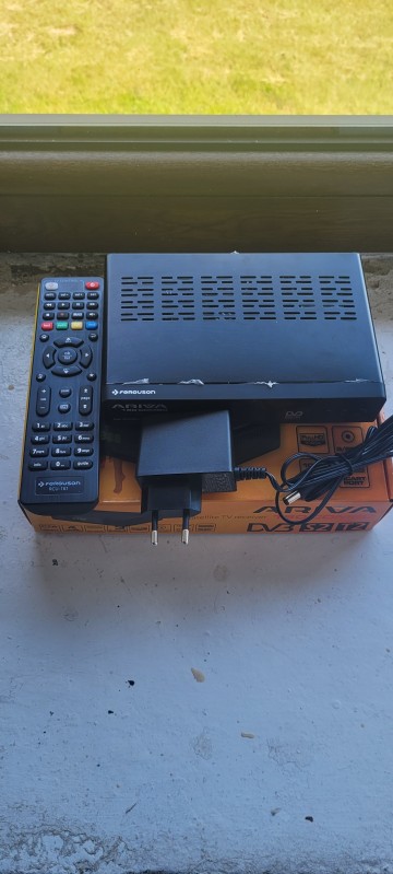 Dekoder dvb t2 Ariva 160 combo
