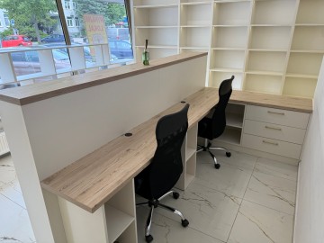 Do wynajęcia lokal handlowo-usługowy, pow. 55m2-Aleje 1 Maja