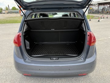 Kia Venga 1.6 BENZYNA Klimatronik Czujniki Cofania Panorama