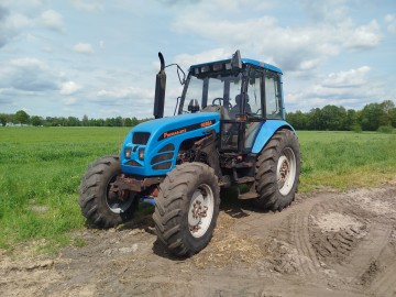 Ciągnik Rolniczy PRONAR 1025A z ładowaczem czołowym MTZ BELA