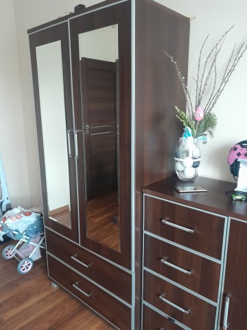 Zestaw meblowy szafa z lustrami + komody 2szt