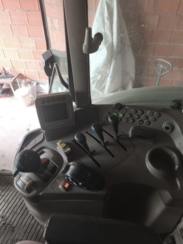 Sprzedam John Deere 6830 premium