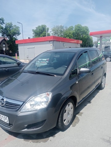 opel zafira 16 gaz 7 osobowa sliczna