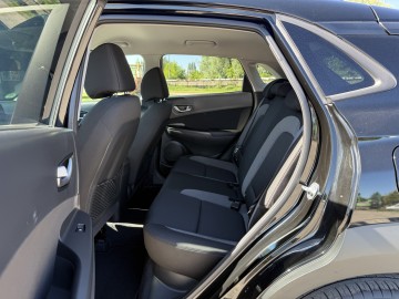 Hyundai Kona BENZYNA Klimatronik Nawigacja Kamera Ledy