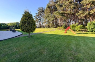 Nowoczesna rezydencja z własnym lasem -Lisiec Mały