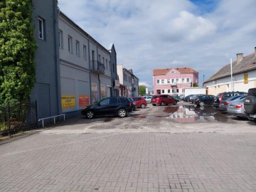 Wynajmę duży lokal handlowo-magazynowy, parter, parking
