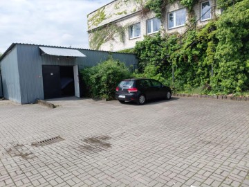 Wynajmę duży lokal handlowo-magazynowy, parter, parking