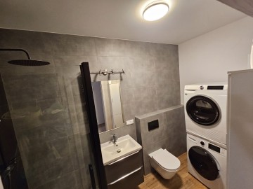 4 pok. mieszkanie z balkonem i 2 miejscami parkingowymi