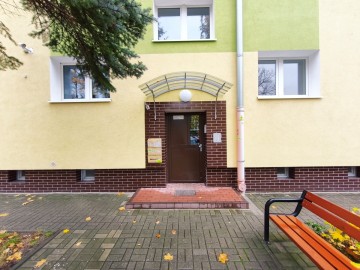 Przestronna kawalerka, 2 piętro, po remoncie, niski blok