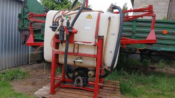 Opryskiwacz 300l