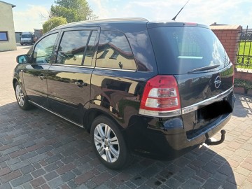 Opel Zafira 1.9 CDTI 2009r.
