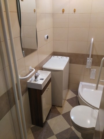 Wynajmę kawalerkę mieszkanie centrum Konina po kapitalnym re