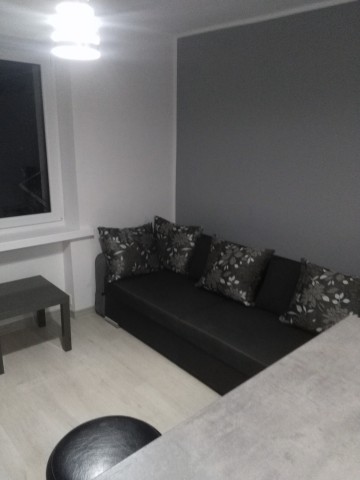 Wynajmę kawalerkę mieszkanie centrum Konina po kapitalnym re