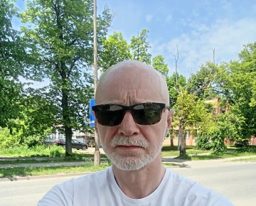 WYSZEDŁEM Z BAGNA. JESTEM SILNYM,ODWAŻNYM MĘŻCZYZNĄ.