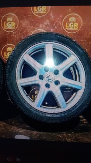 akufelgi Honda Civic type R z oponami zimowymi