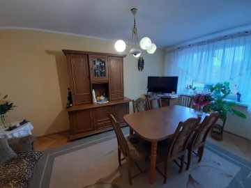 4 pokojowe mieszkanie 61 m2, w samym CENTRUM