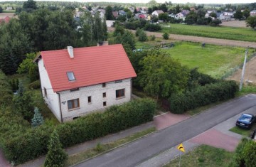 Sprzedam dom piętrowy w okolicy las&oacute;w i jezior - Wilczyn