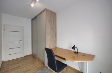Do wynajęcia 3 pokoje z balkonem, 1 piętro ul. Berylowa