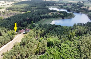 Na sprzedaż działka budowlana w sąsiedztwie lasów i jeziora