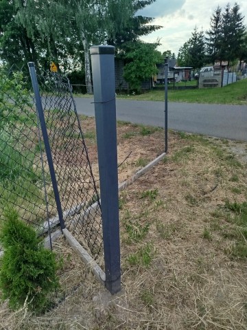 Sprzedam siatkę ogrodzeniową+ słupki + słupki do bramy