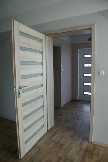 Wolnostojący dom z garażem w spokojnej okolicy 139 m²