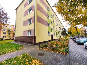 Przestronna kawalerka, po remoncie, 2 piętro, niski blok