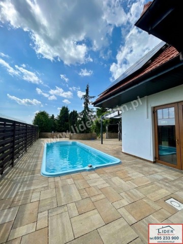 Elegancki dom 220 m² z basenem - Konin, os. Chorzeń